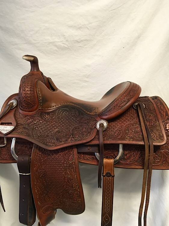Bob’s Custom Saddles Doug Williamson model cowhorse/cowboy all around. 15 1/2