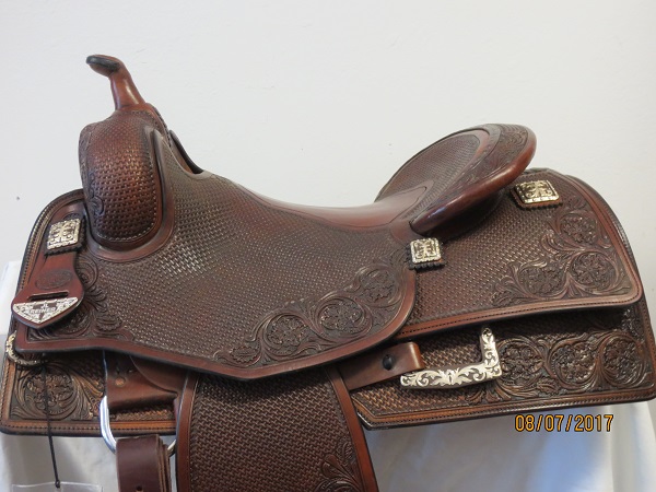 Used Saddle:- Image Number:0